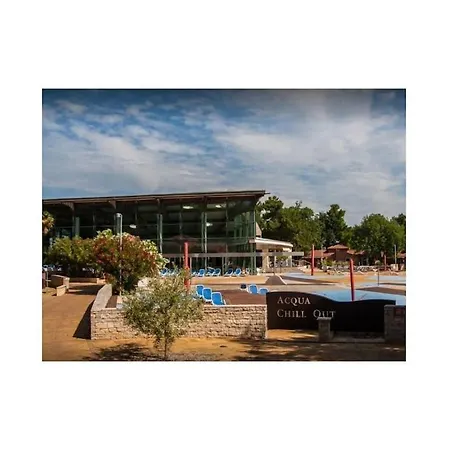 In With Swimming Pool Σπίτι διακοπών Ουμάγκ